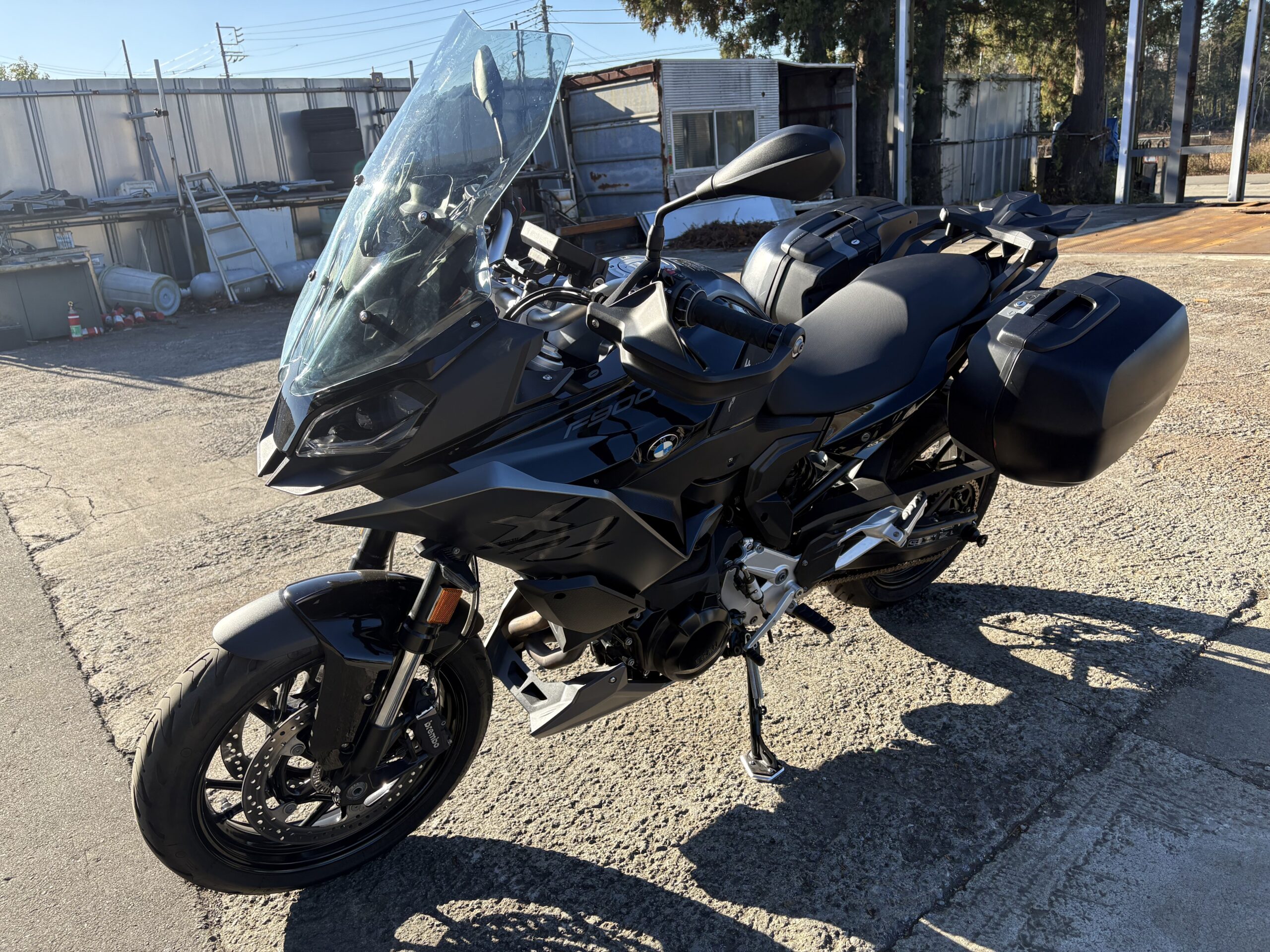 
								BMW F900XR full									